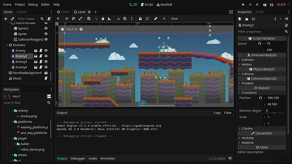 Alumno desarrollando un videojuego con el motor Godot en una clase de programación en Vigo